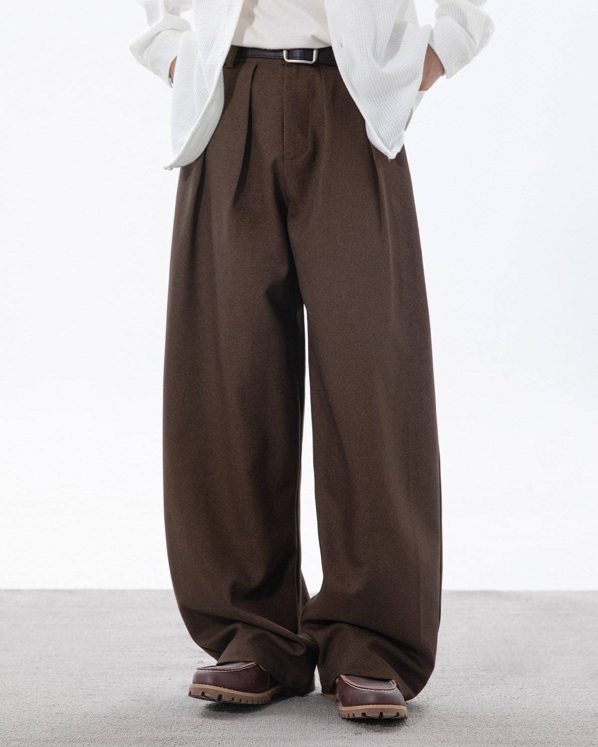 Pantaloni Larghi Uomo con Pinces in Cotone