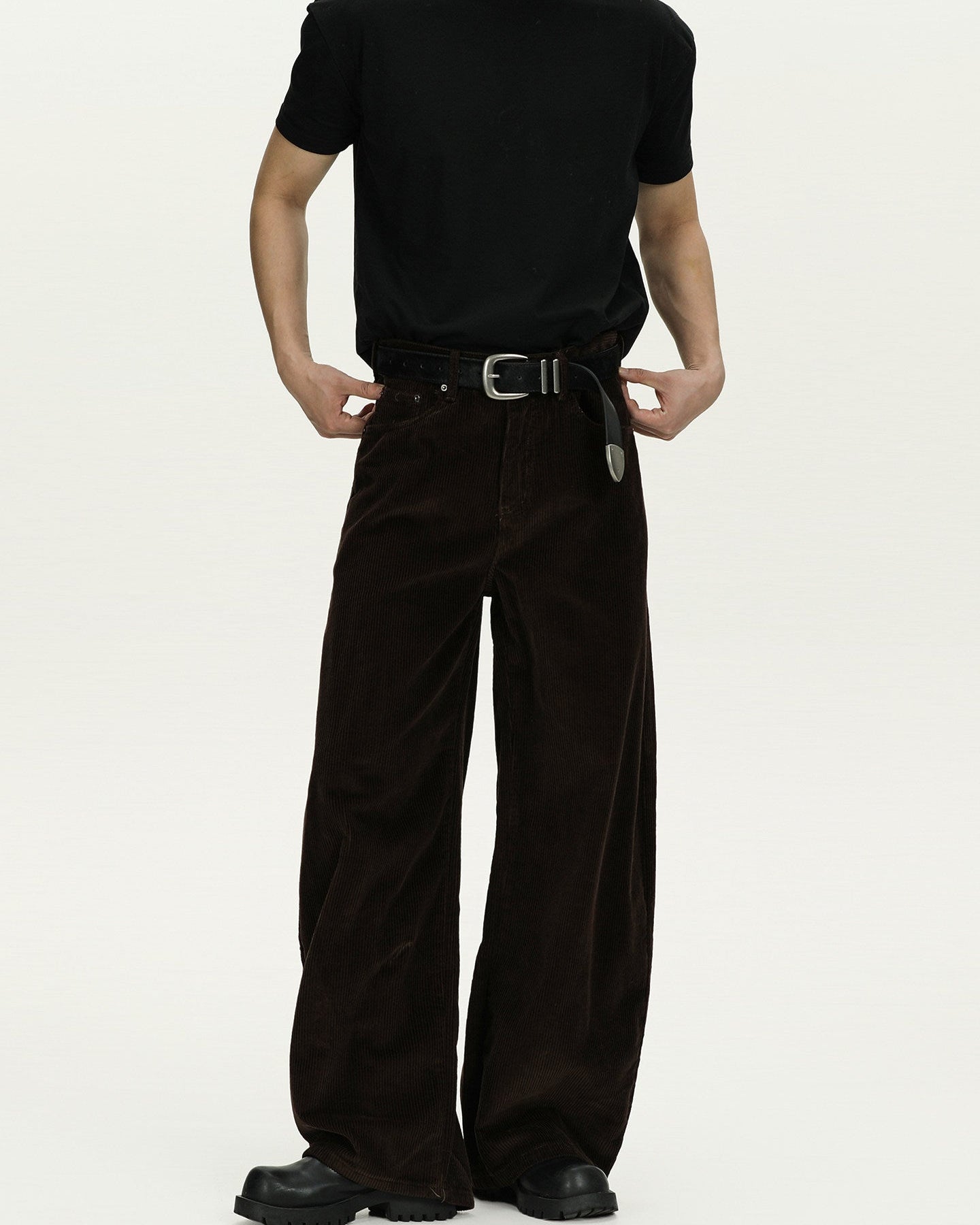 Pantaloni Larghi Uomo in Velluto a Coste