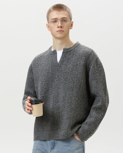 Maglione Uomo a Trecce Scollo a V in Lana