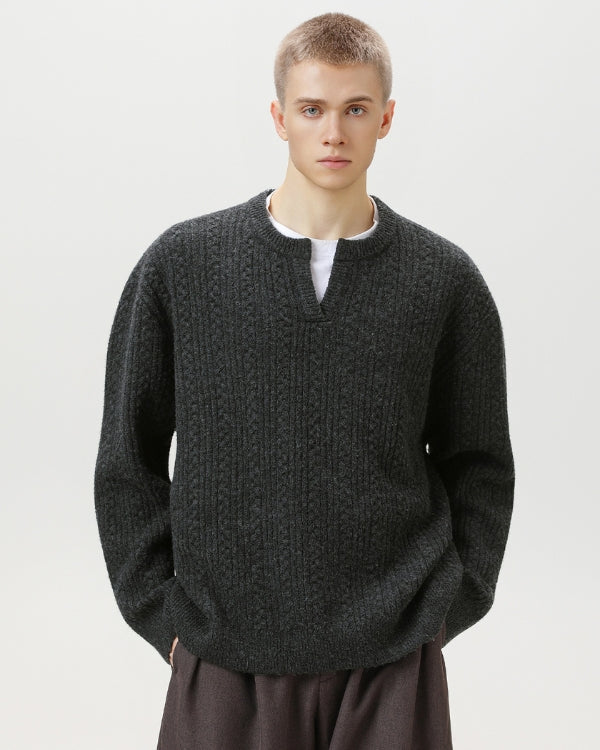 Maglione Uomo a Trecce Scollo a V in Lana