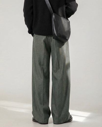 Pantaloni Larghi Uomo con Pinces Taglio Fluido